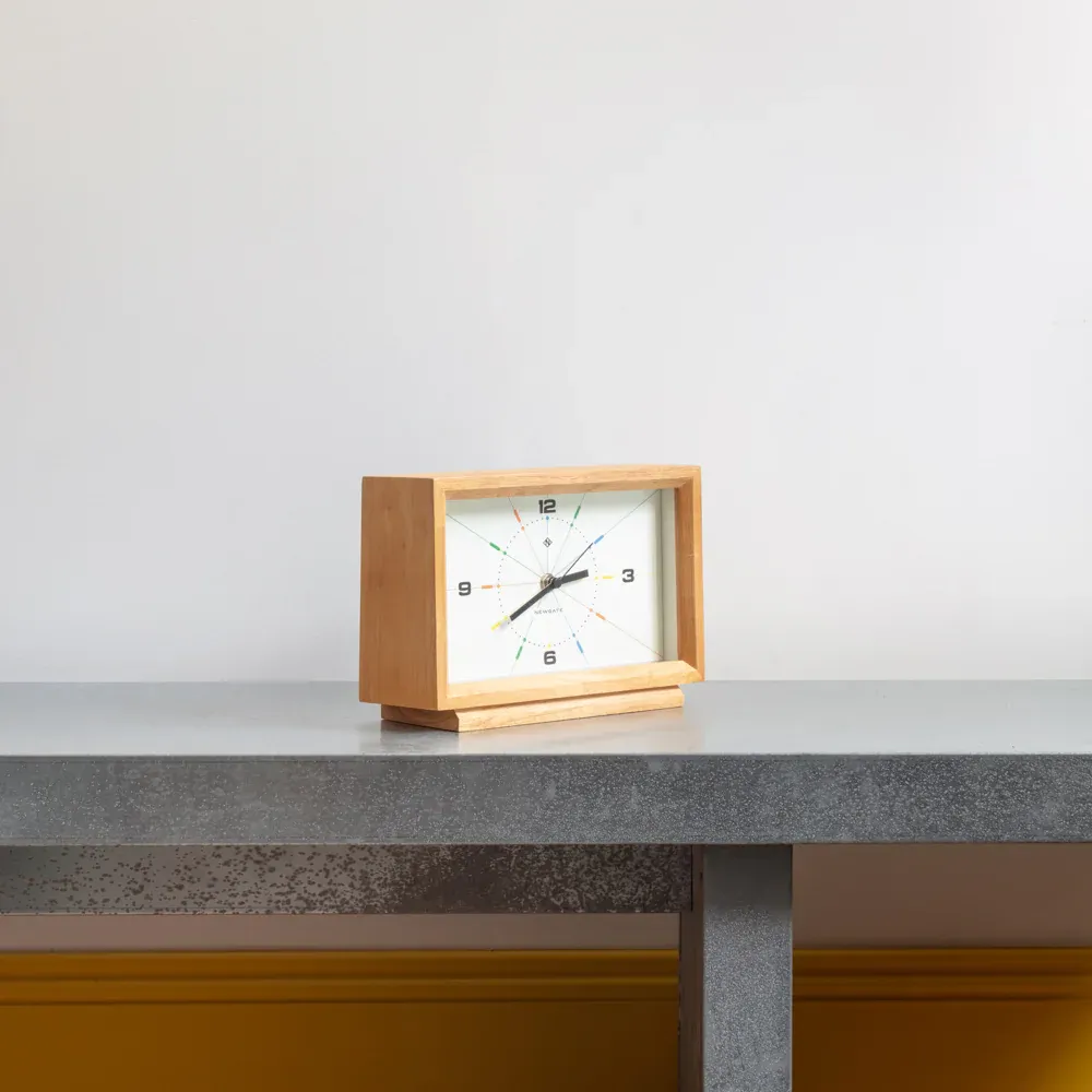 Horloge en chêne Hollywood Hills – Image 2